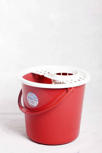 Picture of BC -O- 4 GALLON PAIL WITH MOP RINSER LID 1 SET